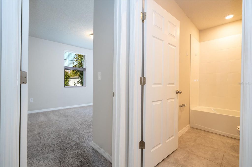 Image 51 of property listing at 632 VISTA VILLAGES BOULEVARD, Davenport, FL 33896