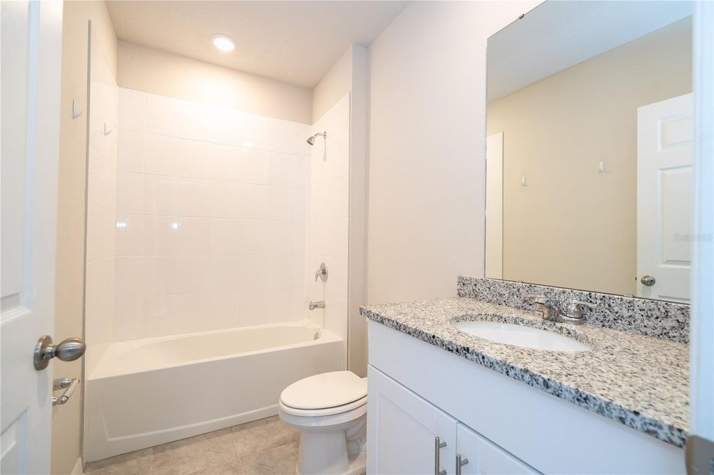 Image 59 of property listing at 632 VISTA VILLAGES BOULEVARD, Davenport, FL 33896