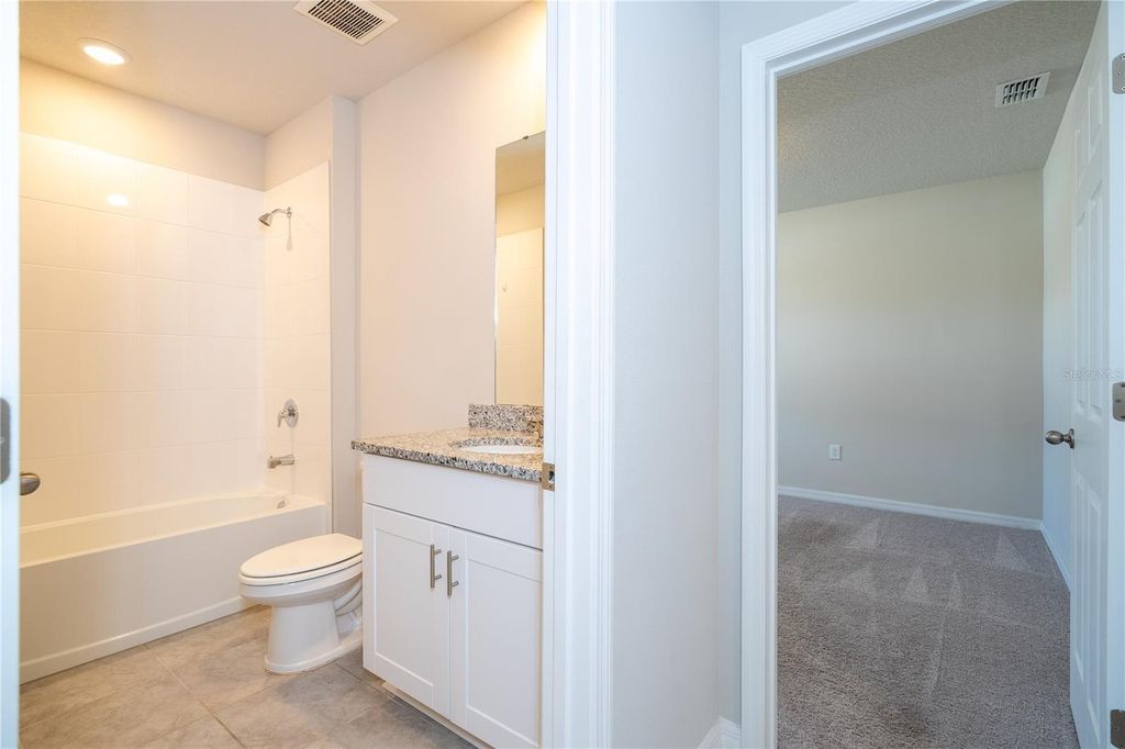 Image 60 of property listing at 632 VISTA VILLAGES BOULEVARD, Davenport, FL 33896