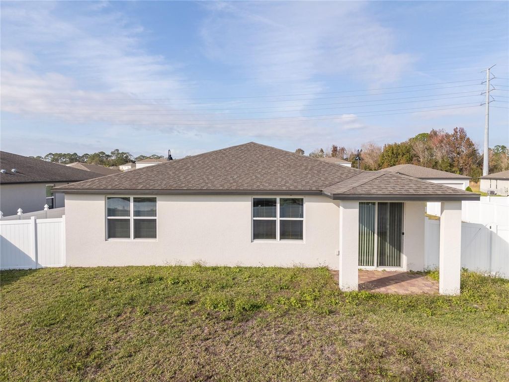 Image 76 of property listing at 632 VISTA VILLAGES BOULEVARD, Davenport, FL 33896