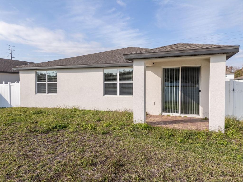 Image 77 of property listing at 632 VISTA VILLAGES BOULEVARD, Davenport, FL 33896