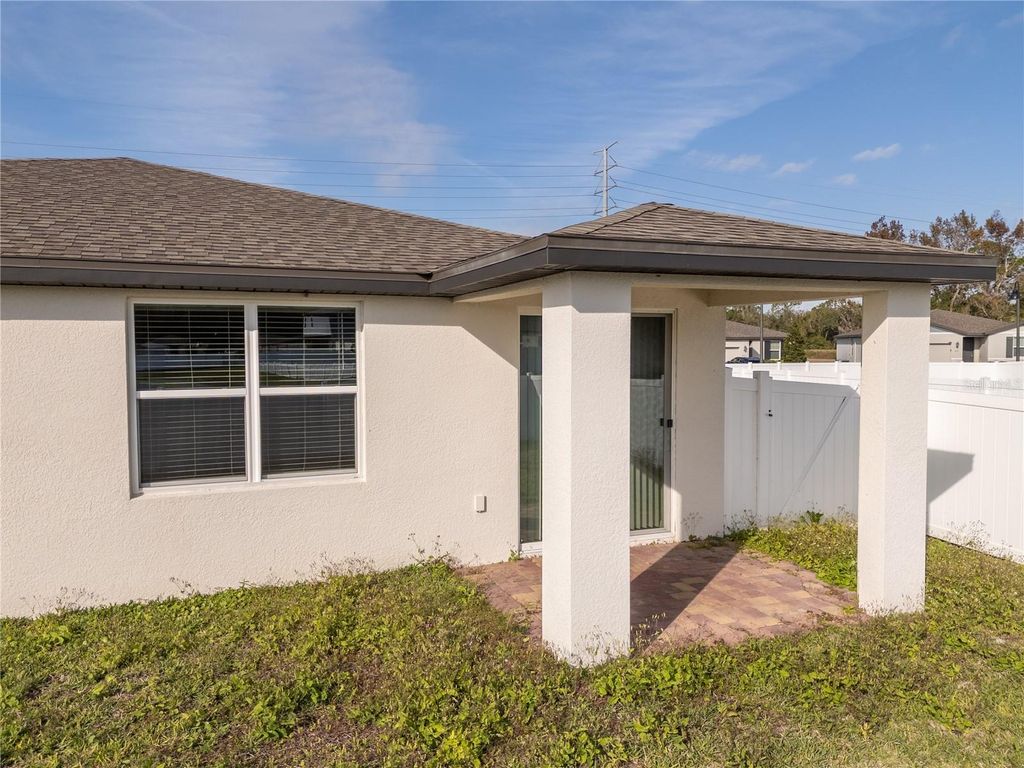 Image 79 of property listing at 632 VISTA VILLAGES BOULEVARD, Davenport, FL 33896