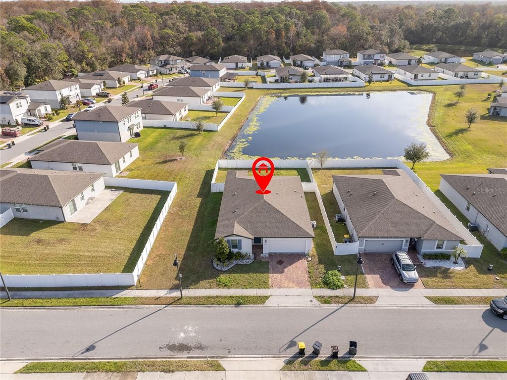 Image 94 of property listing at 632 VISTA VILLAGES BOULEVARD, Davenport, FL 33896