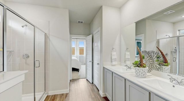 274 Bendecido LOOP, Elgin, TX 78621