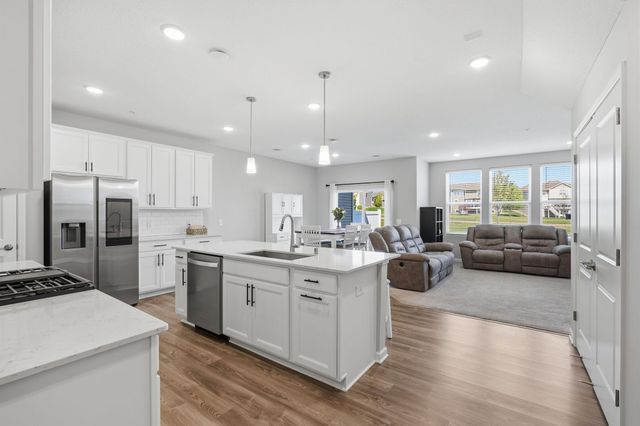 9648 4th Street N, Lake Elmo, MN 55042
