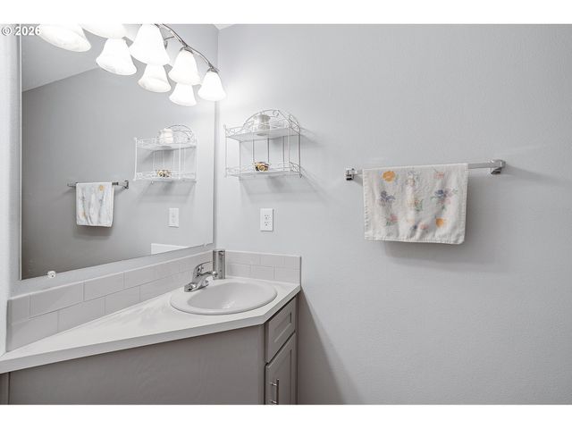 15624 Sw 82ND Ave, Tigard, OR 97224