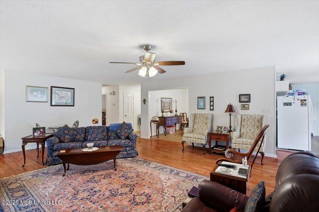 118 Pine Ridge Road, Florence, MS 39073