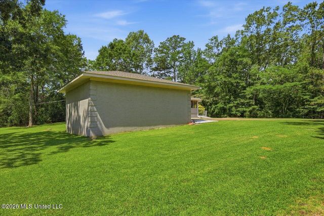 118 Pine Ridge Road, Florence, MS 39073