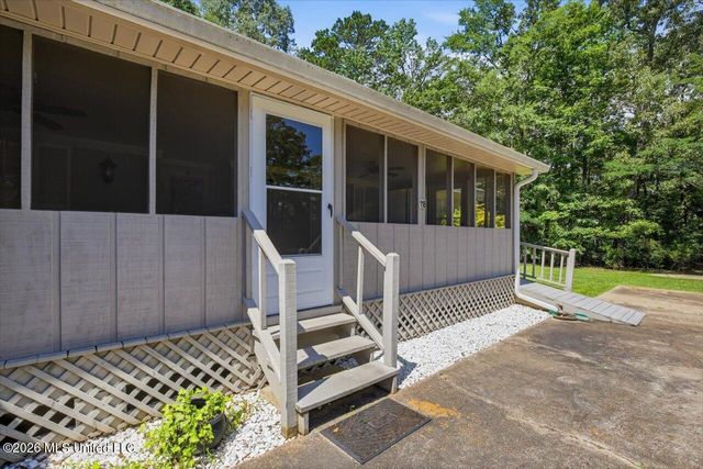 118 Pine Ridge Road, Florence, MS 39073