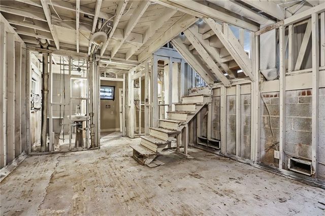 3435 Misty Valley Road, Decatur, GA 30032