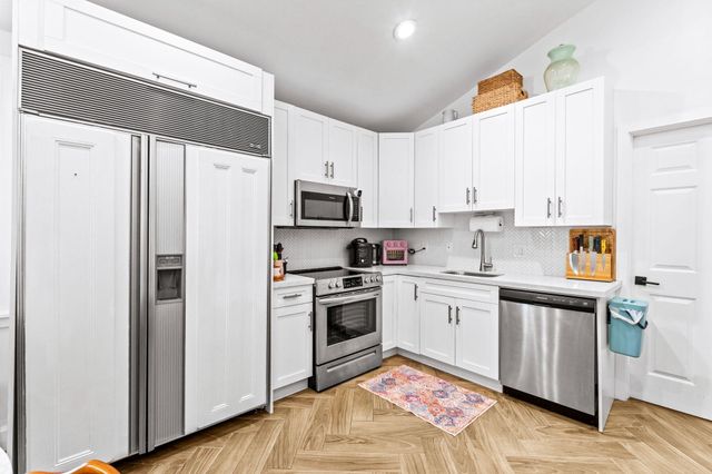 527 50th Street, West Palm Beach, FL 33407