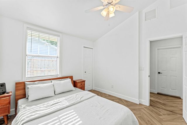 527 50th Street, West Palm Beach, FL 33407