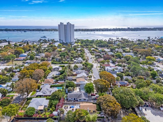 527 50th Street, West Palm Beach, FL 33407
