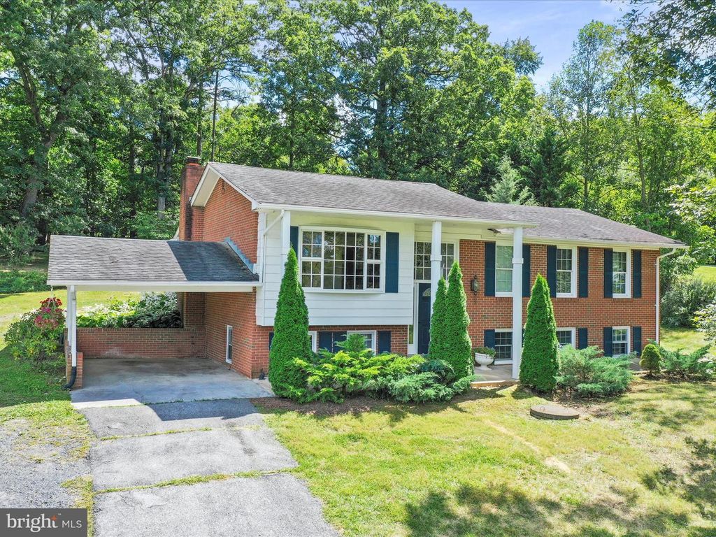 426 PATMOS RD, Woodstock, VA 22664