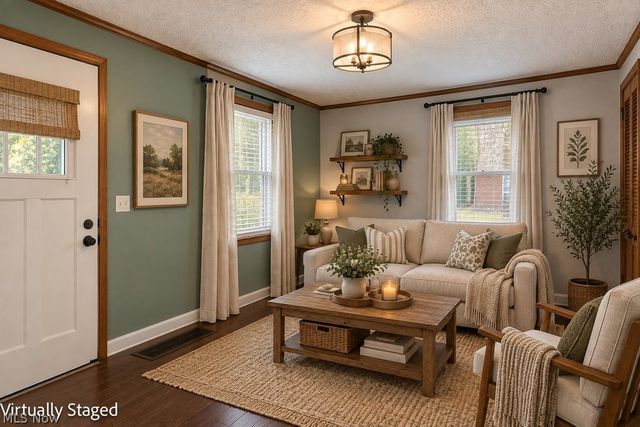 4695 Grapeland Avenue, Louisville, OH 44641