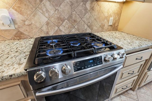 1728 NW 183rd Street, Edmond, OK 73012
