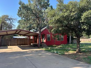 2011 31st Street, Lubbock, TX 79411