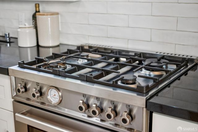 1011 Shotwell Street A, San Francisco, CA 94110