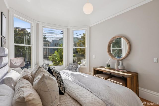 1011 Shotwell Street A, San Francisco, CA 94110