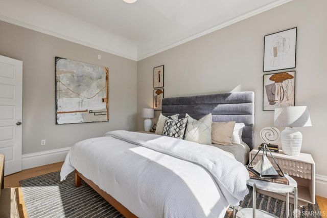 1011 Shotwell Street A, San Francisco, CA 94110