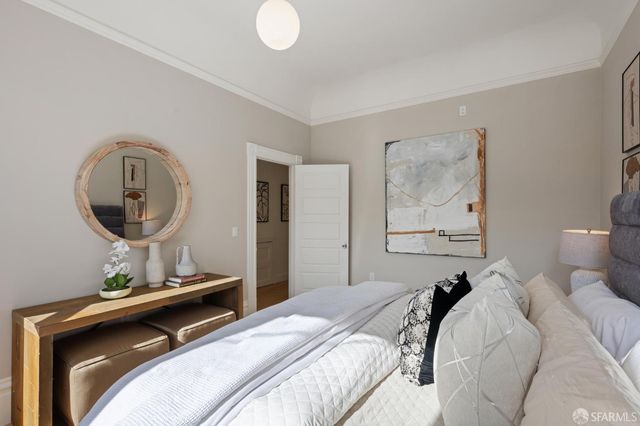 1011 Shotwell Street A, San Francisco, CA 94110