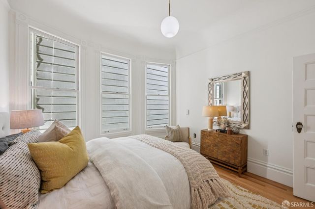 1011 Shotwell Street A, San Francisco, CA 94110