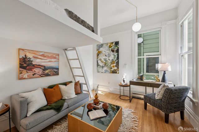 1011 Shotwell Street A, San Francisco, CA 94110