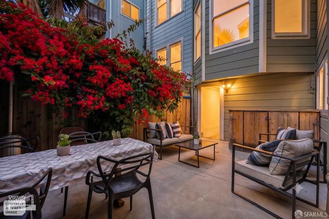 1011 Shotwell Street A, San Francisco, CA 94110