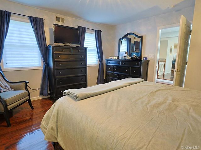 68 Van Buren Street, Pearl River, NY 10965