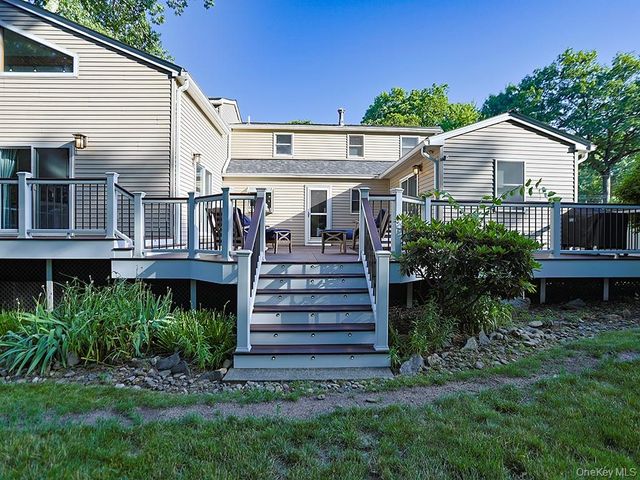 68 Van Buren Street, Pearl River, NY 10965