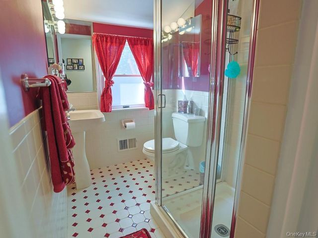 68 Van Buren Street, Pearl River, NY 10965