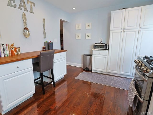 68 Van Buren Street, Pearl River, NY 10965