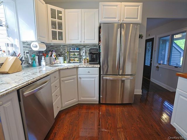 68 Van Buren Street, Pearl River, NY 10965