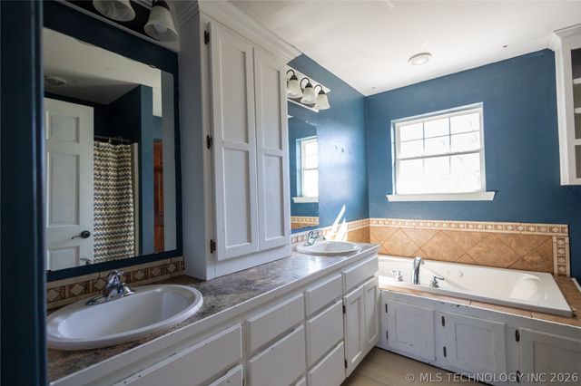 7234 Sunshine, Davis, OK 73030