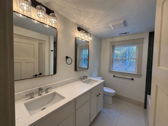 59 Burlington Road, Bedford, MA 01730