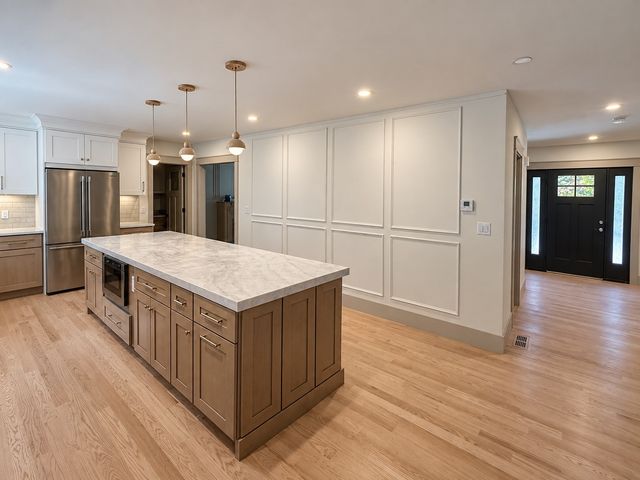 59 Burlington Road, Bedford, MA 01730