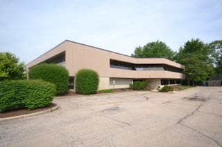 1750 Grandstand Place 2, Elgin, IL 60123