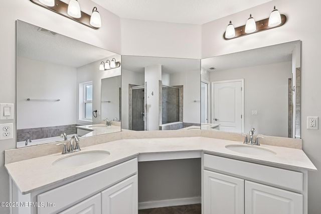 86021 TROPICANA Court, Yulee, FL 32097