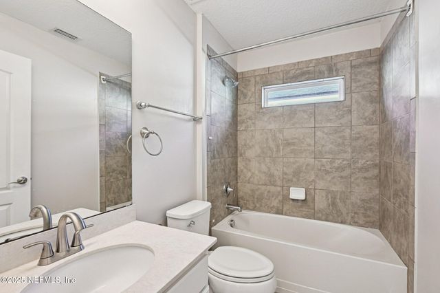 86021 TROPICANA Court, Yulee, FL 32097