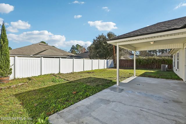 86021 TROPICANA Court, Yulee, FL 32097