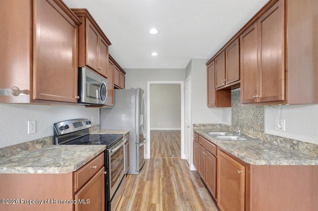 7088 Wirevine Drive, Brooksville, FL 34602