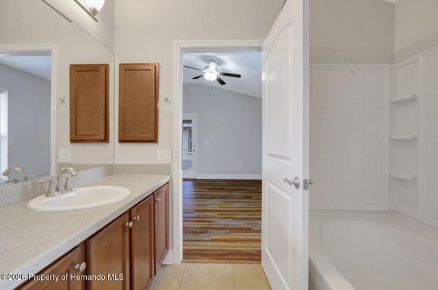 7088 Wirevine Drive, Brooksville, FL 34602