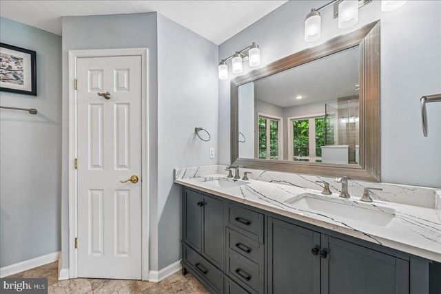 16956 RIVERS REACH LN, Hughesville, MD 20637