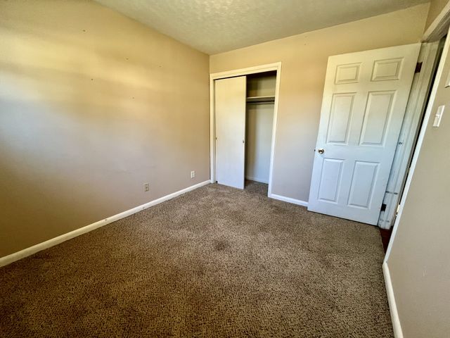 4537 N Wahli Dr, Knoxville, TN 37918