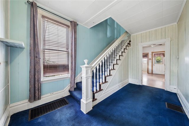 12 Foster Ave, Irwin, PA 15642