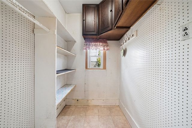12 Foster Ave, Irwin, PA 15642