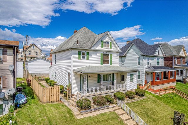 12 Foster Ave, Irwin, PA 15642