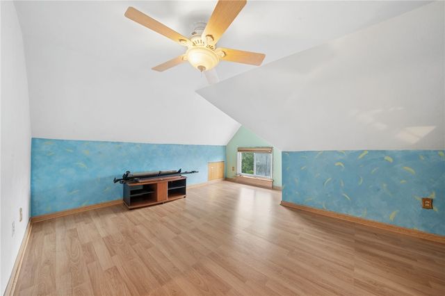 12 Foster Ave, Irwin, PA 15642