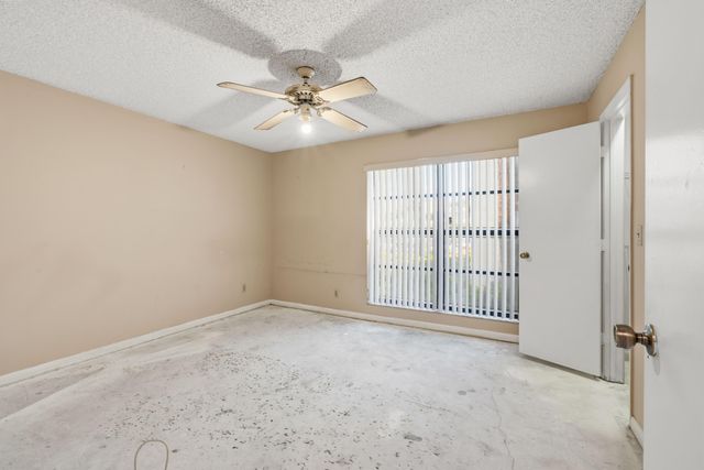 3237 Perimeter Drive 2512, Greenacres, FL 33467