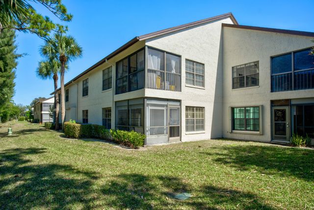 3237 Perimeter Drive 2512, Greenacres, FL 33467